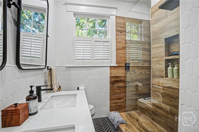 40 E 50th Street, Savannah, GA 31405