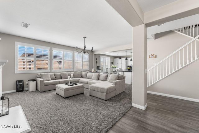 1242 Wellington Drive, Palmdale, CA 93551