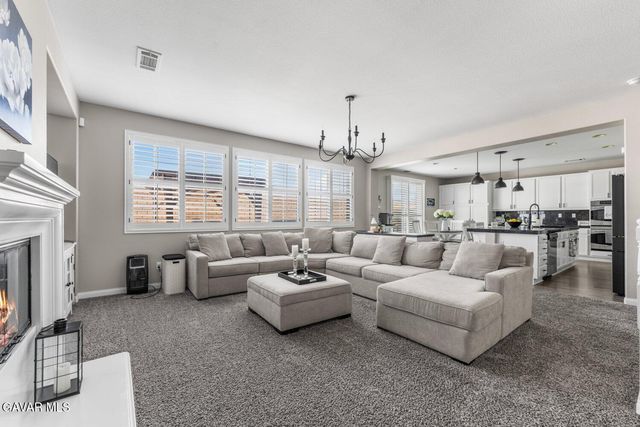1242 Wellington Drive, Palmdale, CA 93551