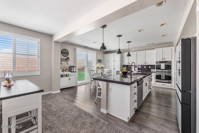 1242 Wellington Drive, Palmdale, CA 93551