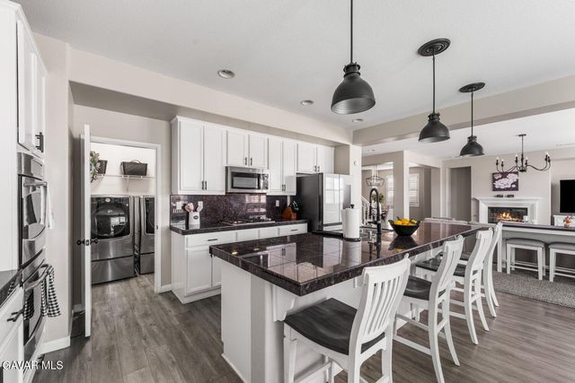 1242 Wellington Drive, Palmdale, CA 93551