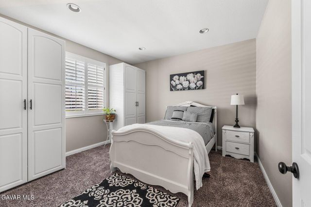 1242 Wellington Drive, Palmdale, CA 93551