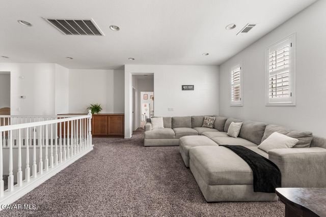 1242 Wellington Drive, Palmdale, CA 93551
