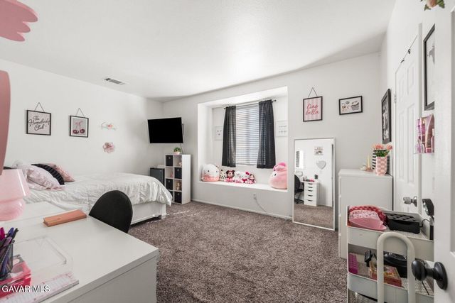 1242 Wellington Drive, Palmdale, CA 93551