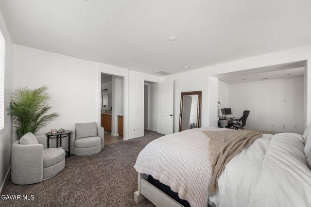 1242 Wellington Drive, Palmdale, CA 93551