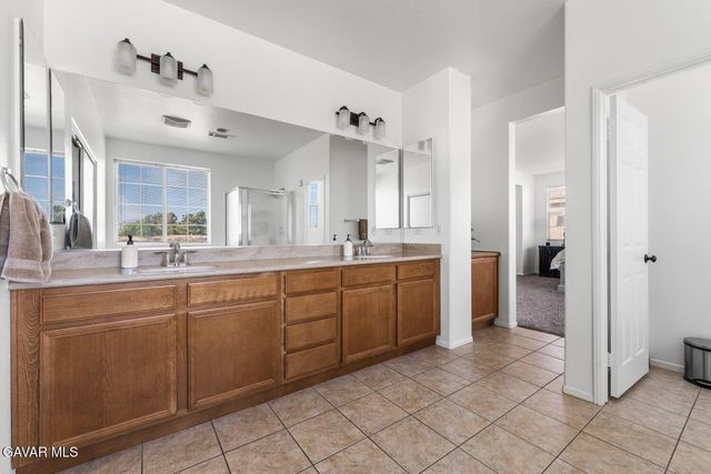 1242 Wellington Drive, Palmdale, CA 93551