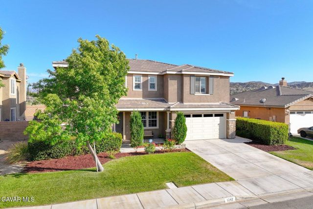 1242 Wellington Drive, Palmdale, CA 93551