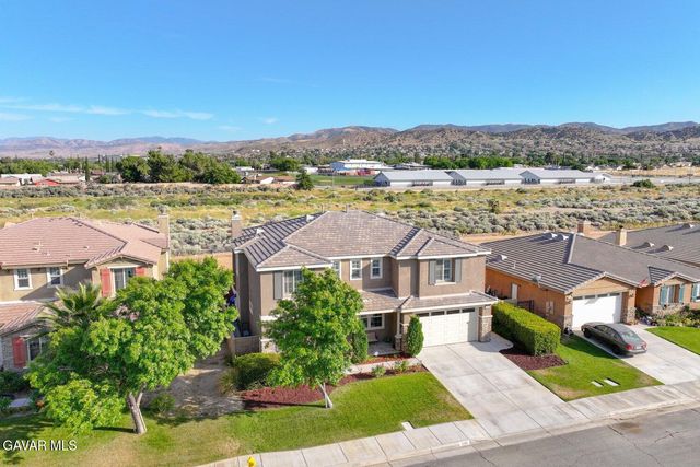 1242 Wellington Drive, Palmdale, CA 93551