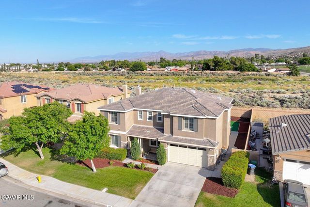 1242 Wellington Drive, Palmdale, CA 93551