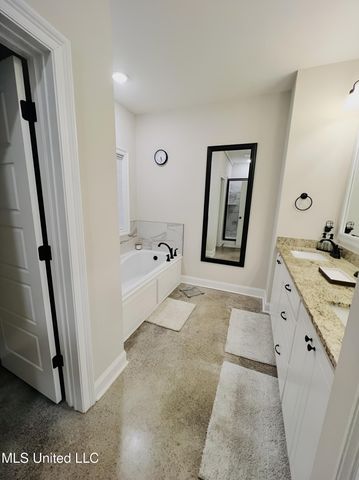 320 Scarbrough Circle, Richland, MS 39218