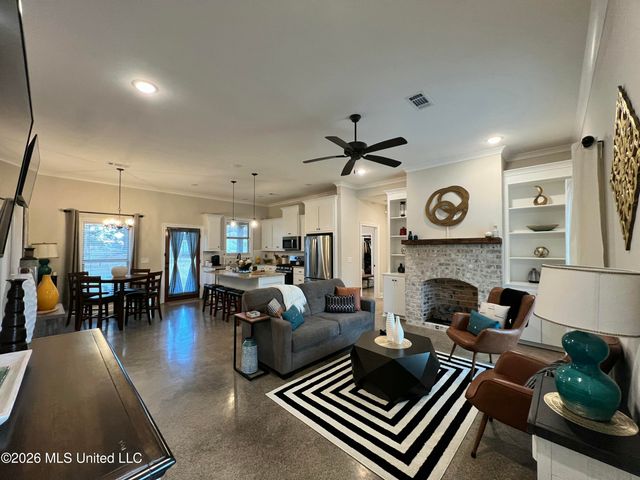 320 Scarbrough Circle, Richland, MS 39218