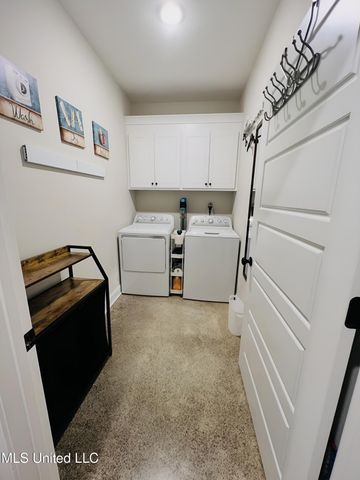 320 Scarbrough Circle, Richland, MS 39218