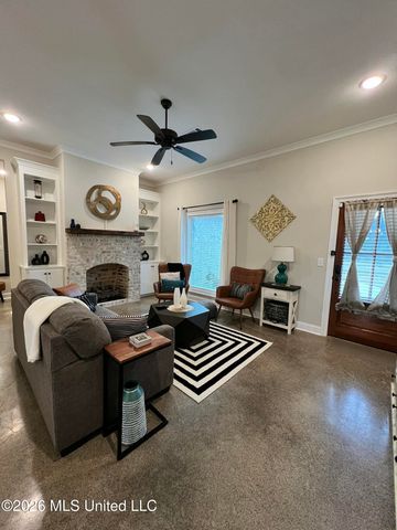 320 Scarbrough Circle, Richland, MS 39218