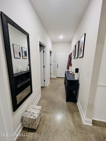 320 Scarbrough Circle, Richland, MS 39218