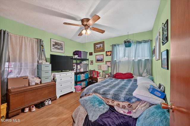 426 S Berlin Avenue, Oregon, OH 43616
