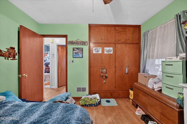 426 S Berlin Avenue, Oregon, OH 43616