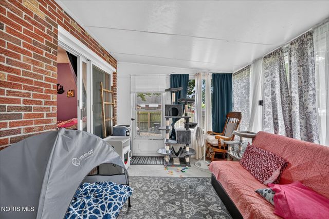 426 S Berlin Avenue, Oregon, OH 43616
