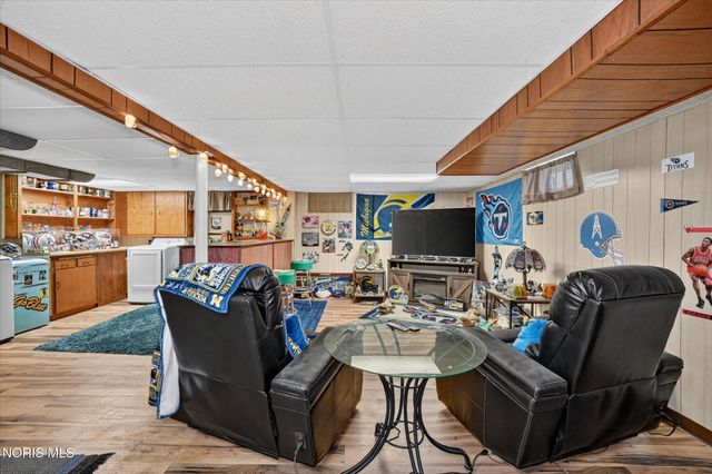 426 S Berlin Avenue, Oregon, OH 43616