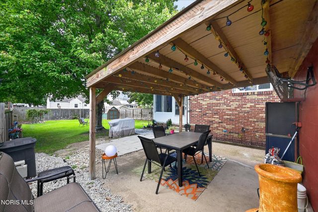 426 S Berlin Avenue, Oregon, OH 43616