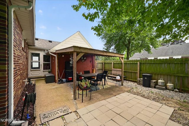 426 S Berlin Avenue, Oregon, OH 43616