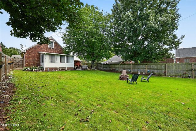 426 S Berlin Avenue, Oregon, OH 43616