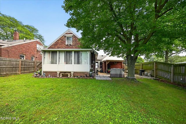 426 S Berlin Avenue, Oregon, OH 43616