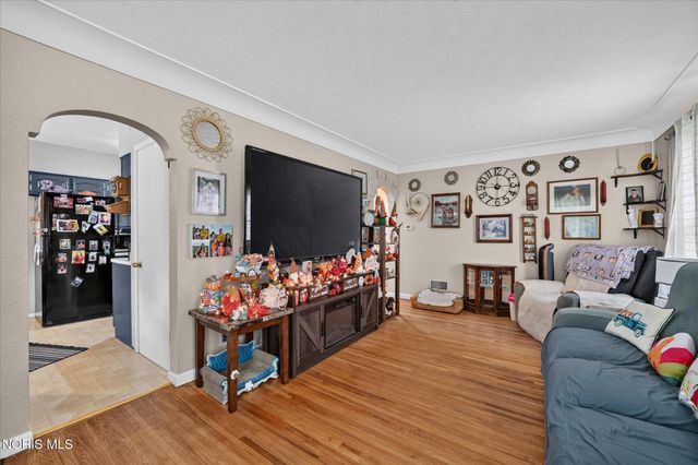 426 S Berlin Avenue, Oregon, OH 43616