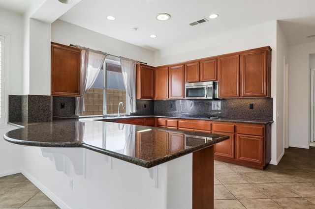 44850 Via Catalina, La Quinta, CA 92253
