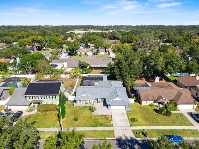 1612 CARTER OAKS DRIVE, Valrico, FL 33596