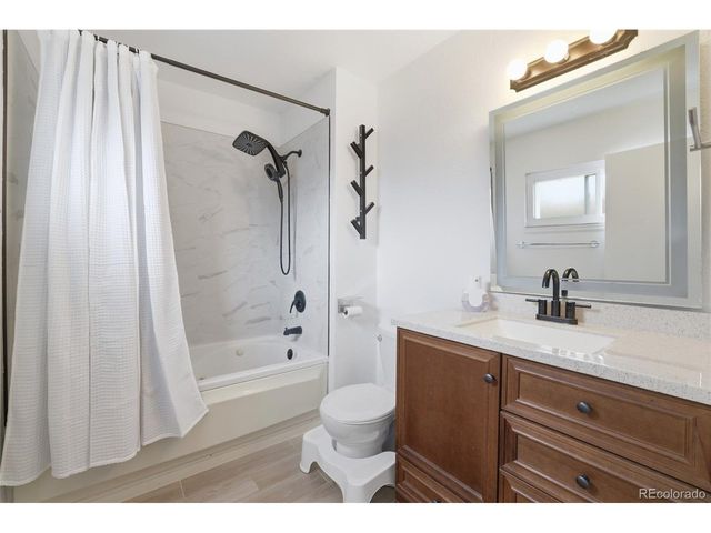 3949 S Hannibal St, Aurora, CO 80013