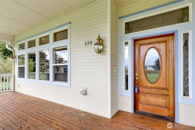 220 Russet Avenue, Lynden, WA 98264