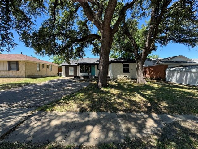 3525 Hilton Drive, Mesquite, TX 75150