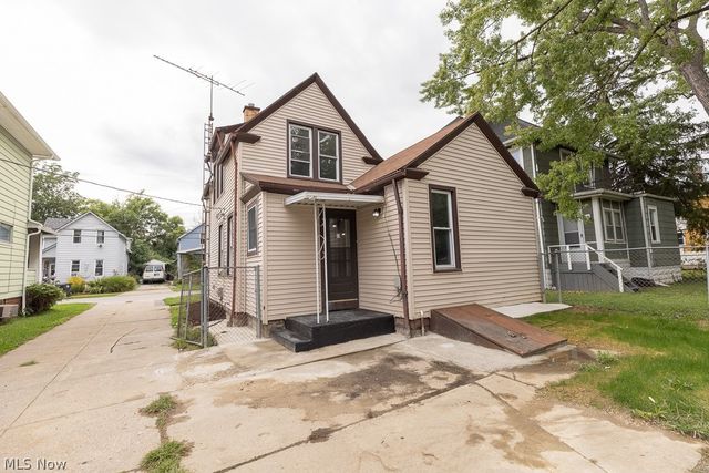 4026 Muriel Avenue, Cleveland, OH 44109