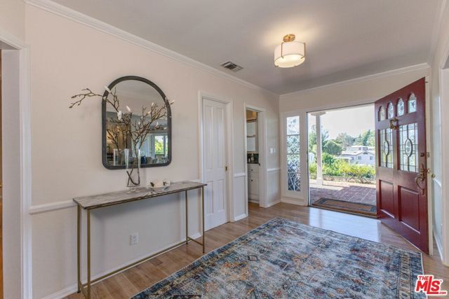 2059 Kenilworth Avenue, Los Angeles, CA 90039