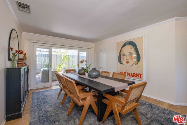 2059 Kenilworth Avenue, Los Angeles, CA 90039