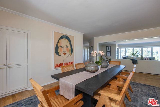2059 Kenilworth Avenue, Los Angeles, CA 90039