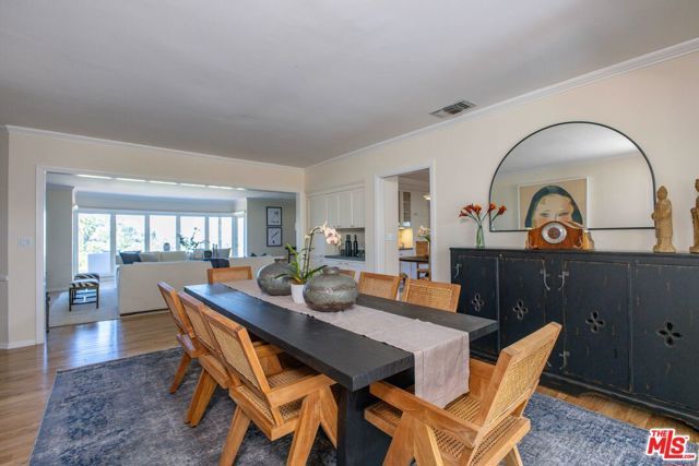 2059 Kenilworth Avenue, Los Angeles, CA 90039