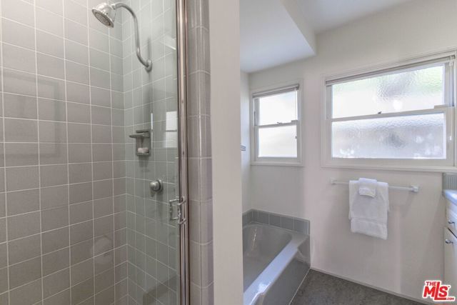 2059 Kenilworth Avenue, Los Angeles, CA 90039