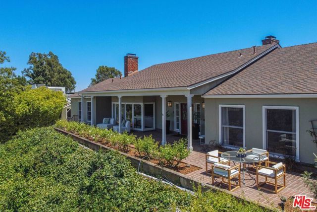 2059 Kenilworth Avenue, Los Angeles, CA 90039