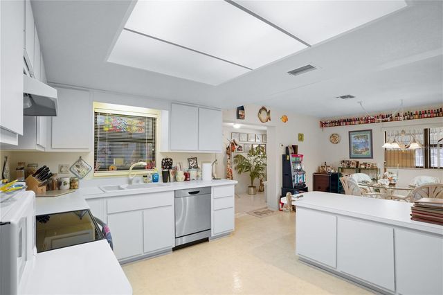 10745 SE 188TH COURT, Ocklawaha, FL 32179