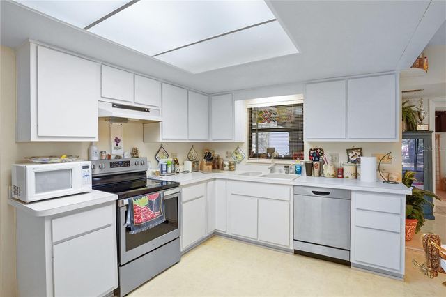 10745 SE 188TH COURT, Ocklawaha, FL 32179