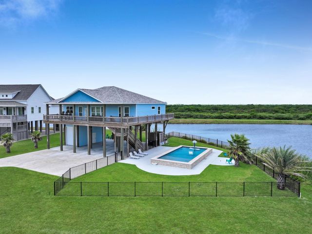 708 Colby Court, Port Bolivar, TX 77650