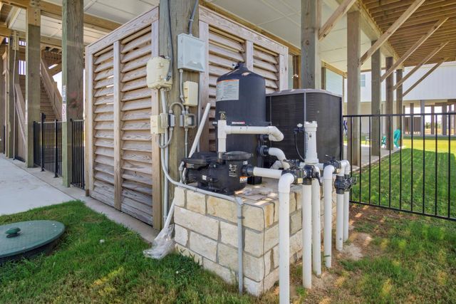 708 Colby Court, Port Bolivar, TX 77650