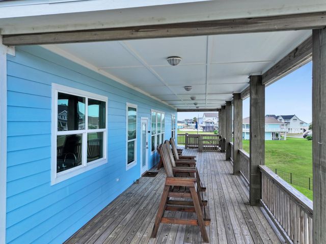 708 Colby Court, Port Bolivar, TX 77650