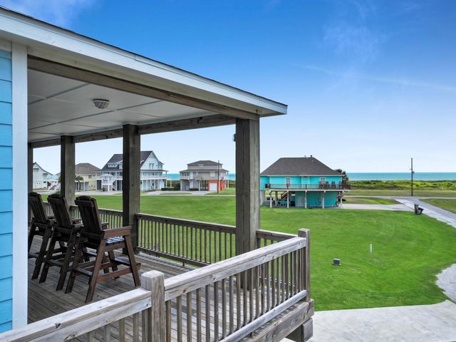 708 Colby Court, Port Bolivar, TX 77650