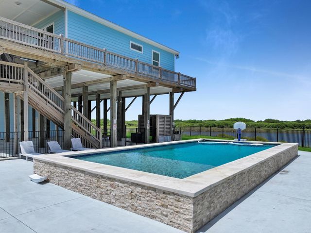 708 Colby Court, Port Bolivar, TX 77650