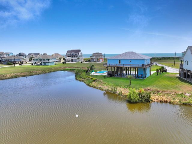 708 Colby Court, Port Bolivar, TX 77650