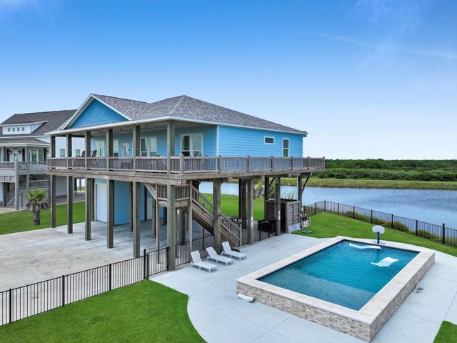 708 Colby Court, Port Bolivar, TX 77650