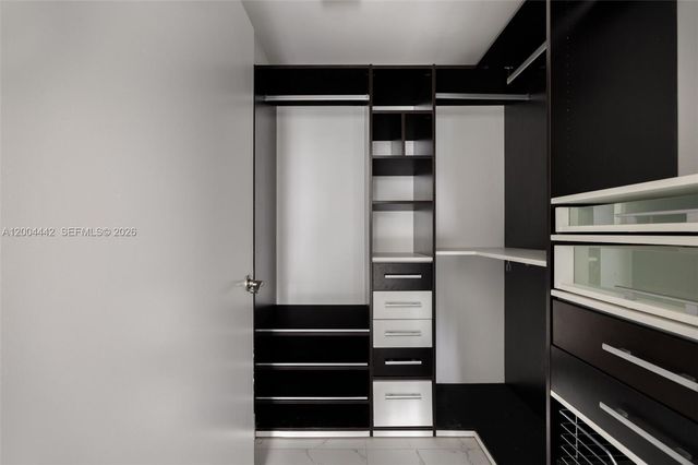 90 SW 3rd St 2602, Miami, FL 33130