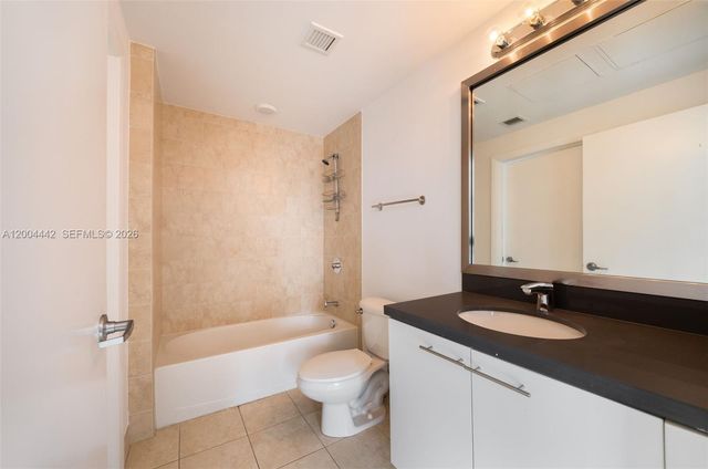 90 SW 3rd St 2602, Miami, FL 33130